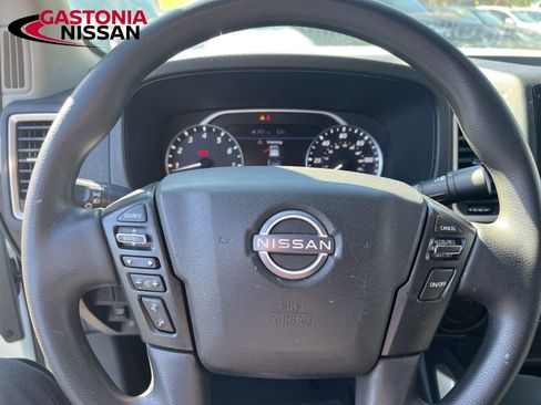 Used 2024 Nissan Frontier SV image 44