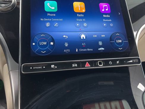 Used 2025 Mercedes-Benz GLC 300 image 19