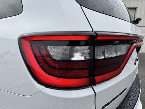 Used 2018 Dodge Durango R/T w/ Blacktop Package image 4