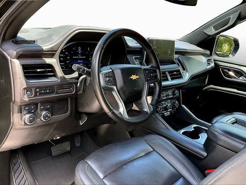 Used 2024 Chevrolet Suburban LT AWD/4WD image 18
