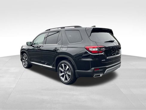 Used 2025 Honda Pilot Elite image 7