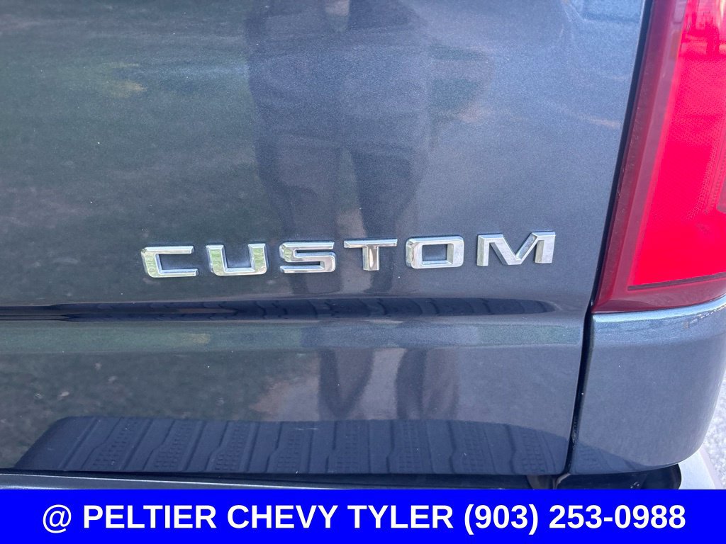 Used 2020 Chevrolet Silverado 1500 Custom w/ Custom Value Package RWD image 10