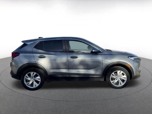 Used 2025 Buick Encore GX Preferred AWD/4WD image 15