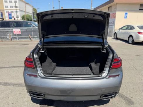 Used 2016 BMW 740i RWD image 34