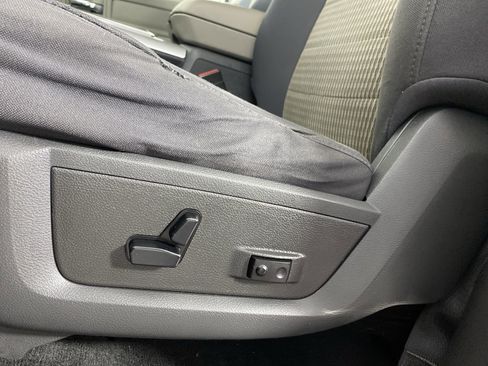 Used 2010 Dodge Ram 2500 Truck SLT w/ Big Horn Regional Pkg image 13