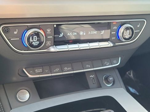 Certified 2024 Audi Q5 e Premium Plus w/ Premium Plus Package image 27