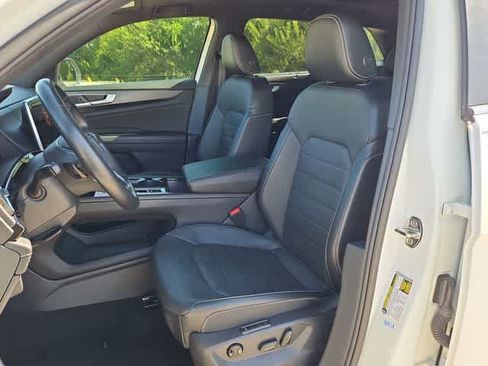 Used 2024 Volkswagen Atlas Cross Sport SEL R-Line AWD/4WD image 14