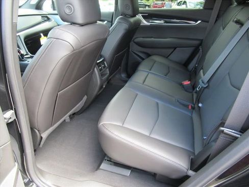 New 2026 Cadillac XT5 Premium Luxury w/ Driver Assist Package AWD/4WD image 32