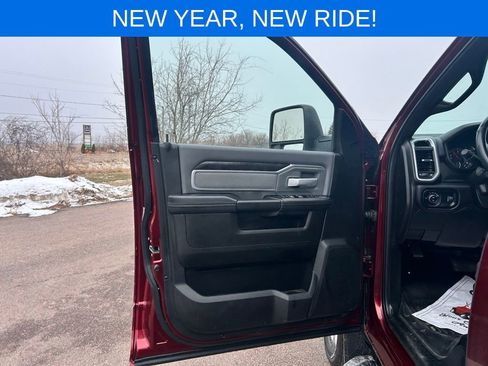 Used 2023 RAM 2500 Big Horn w/ Level 1 Equipment Group image 12