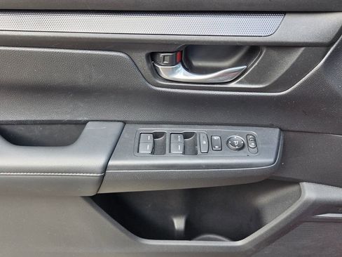 Used 2023 Honda CR-V LX image 7