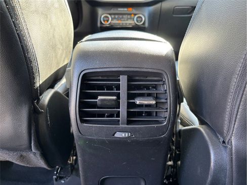 Used 2021 Ford Escape SEL image 38