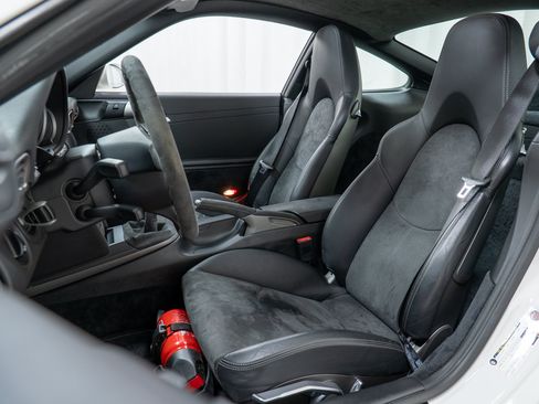 Used 2007 Porsche 911 GT3 RWD image 5
