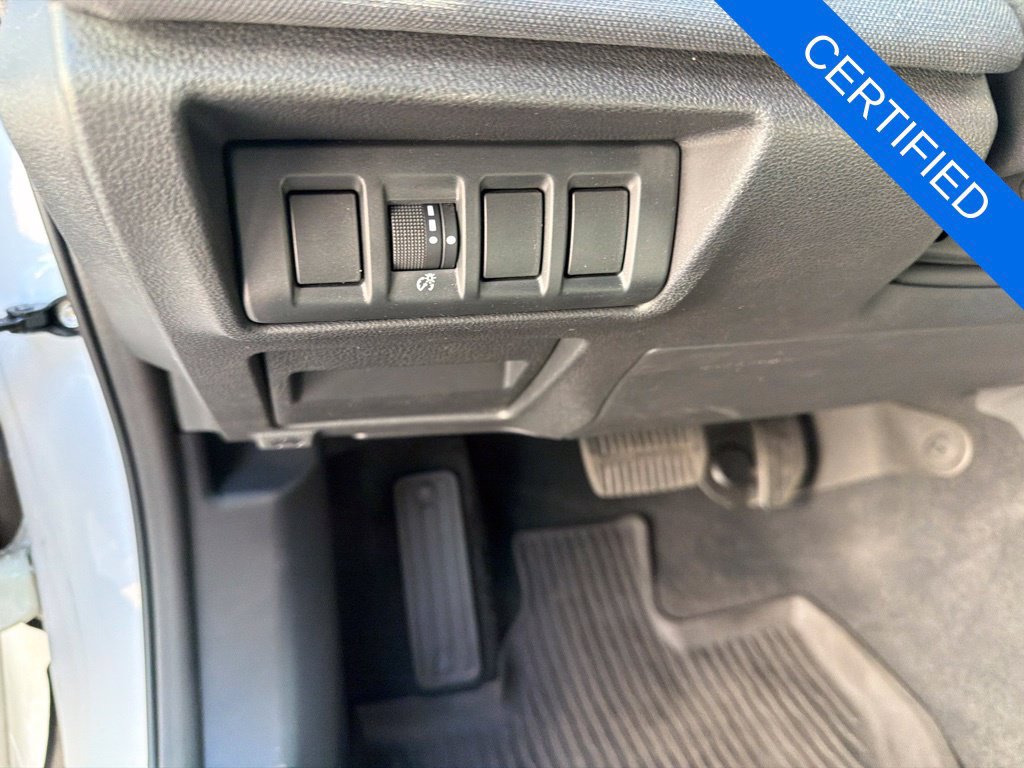Certified 2024 Subaru Outback Premium AWD/4WD image 11