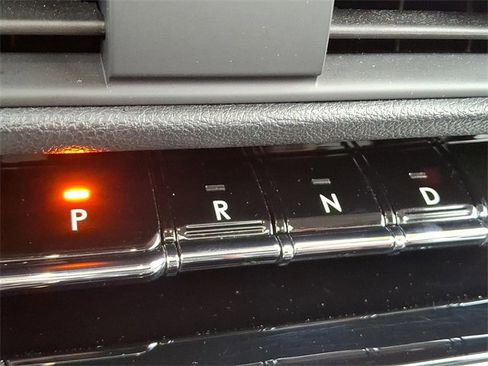 Used 2023 Lincoln Corsair Reserve w/ Equipment Group 201A image 15