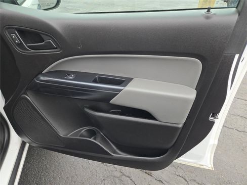 Used 2021 Chevrolet Colorado W/T w/ WT Convenience Package image 6