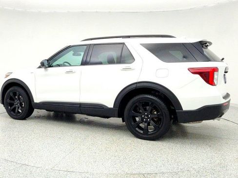 Used 2023 Ford Explorer ST-Line image 7