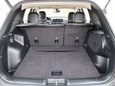 Used 2020 Jeep Cherokee Limited image 13