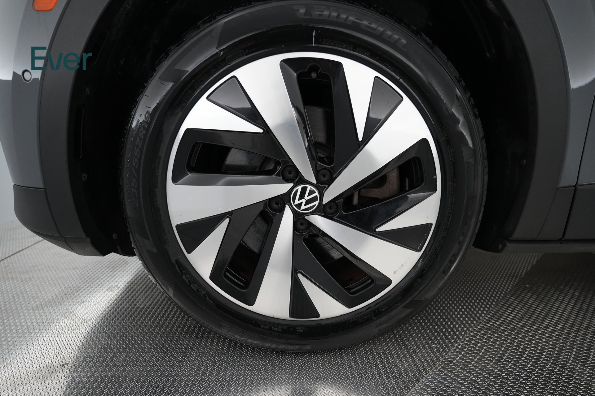 Used 2023 Volkswagen ID.4 Pro AWD/4WD image 18