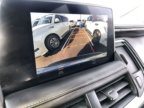 Used 2023 GMC Yukon SLT image 17