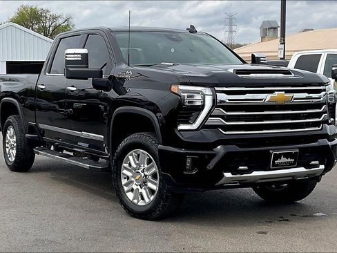 Used 2024 Chevrolet Silverado 2500 High Country AWD/4WD image 37