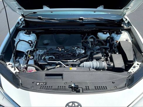 Used 2025 Toyota Camry SE w/ Convenience Package AWD/4WD image 27