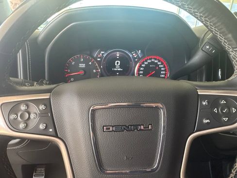 Used 2016 GMC Sierra 1500 Denali w/ Enhanced Driver Alert Package AWD/4WD image 24