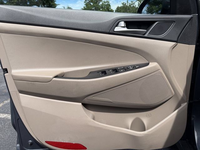 Used 2020 Hyundai Tucson Value FWD image 11