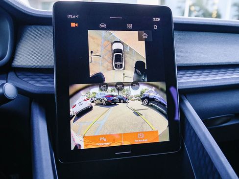 Used 2024 Polestar Polestar 2 image 23