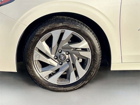 Used 2024 Subaru Legacy Limited image 31