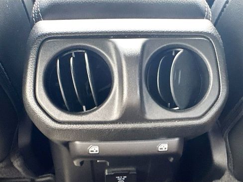 Used 2023 Jeep Wrangler Unlimited Sahara w/ Cold Weather Group AWD/4WD image 28