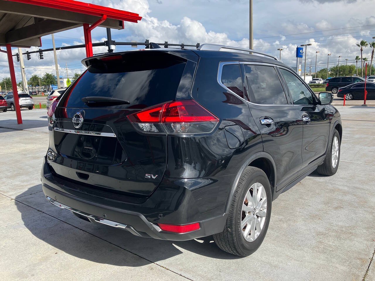 Used 2020 Nissan Rogue SV FWD image 7