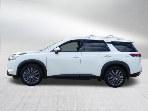 Certified 2023 Nissan Pathfinder SL w/ SL Premium Package AWD/4WD image 4