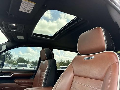 Used 2025 GMC Sierra 2500 Denali Ultimate AWD/4WD image 31
