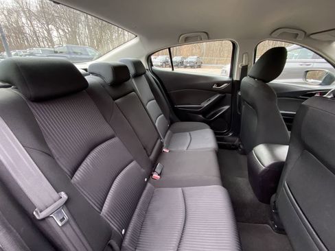 Used 2016 MAZDA MAZDA3 i Sport w/ Preferred Equipment Package image 29