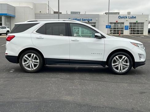 Used 2018 Chevrolet Equinox Premier image 46