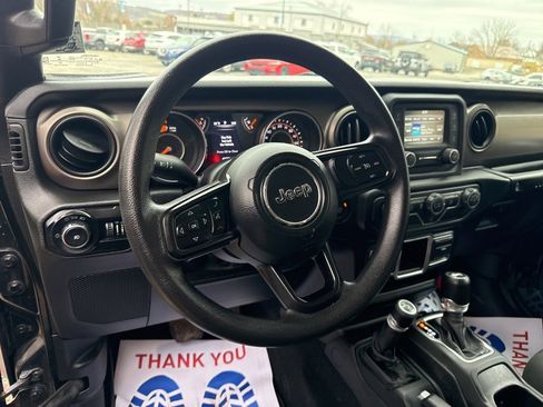 Used 2018 Jeep Wrangler Sport image 14