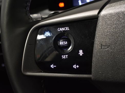 Used 2025 Nissan Murano SV image 18