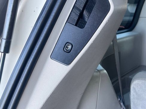 Used 2010 Dodge Grand Caravan SXT image 23