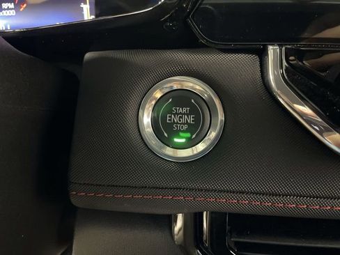 Used 2023 Chevrolet Colorado Z71 w/ Z71 Convenience Package 2 image 31