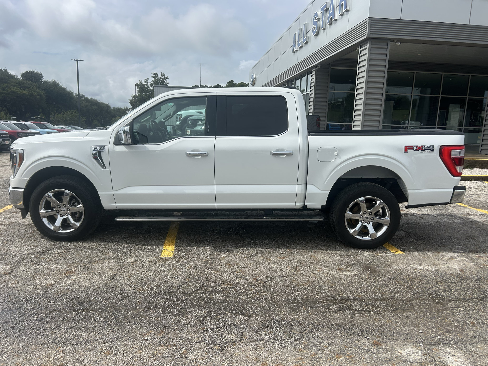 Used 2023 Ford F150 Lariat w/ Equipment Group 502A High AWD/4WD image 8