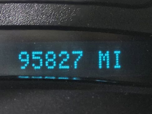 Used 2007 Chevrolet Silverado 1500 LT w/ Onstar Plus Package image 12