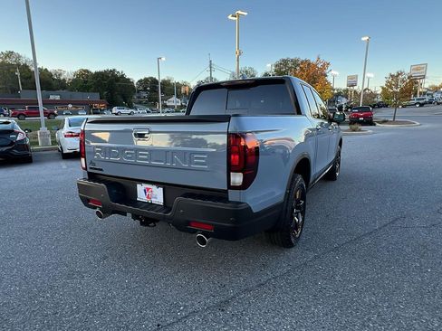 New 2026 Honda Ridgeline Black Edition image 4