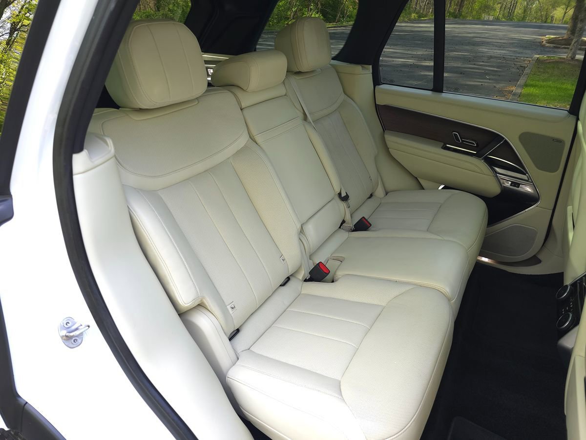 Used 2023 Land Rover Range Rover SE AWD/4WD image 17