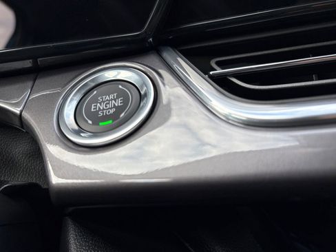 New 2026 Chevrolet Trax ACTIV w/ Sunroof Package image 18