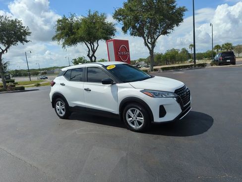Certified 2024 Nissan Kicks S FWD image 1