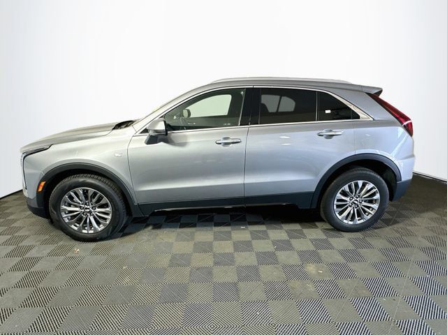 Used 2024 Cadillac XT4 Premium Luxury AWD/4WD image 5