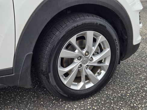 Used 2019 Hyundai Tucson Value FWD image 12