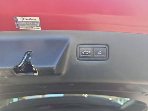 Used 2025 Hyundai Santa Fe SEL FWD image 28