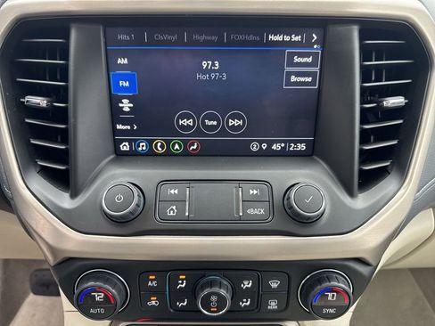 Used 2023 GMC Acadia Denali image 13