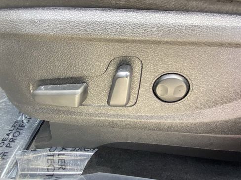 Used 2020 Kia Telluride S w/ S 8 Passenger Seating Package image 20